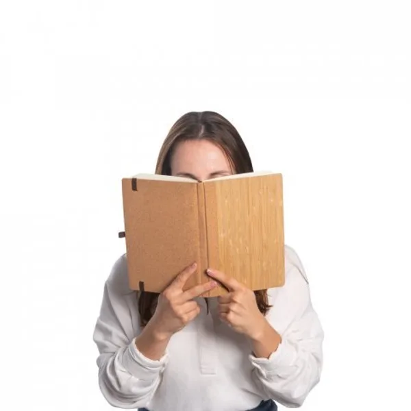 Caderno A5 de capa dura em folha de bambu e cortiça, com páginas pautadas (SP-93281) — foto 6 | D.JOB