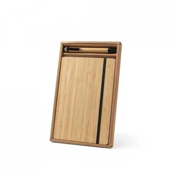 Conjunto de caderno A5 em bambu com páginas pautadas e caneta esferográfica em bambu (SP-93624) — foto 2 | D.JOB